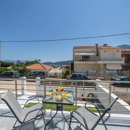 Eleni & Memas Luxury Kefalonia 사미